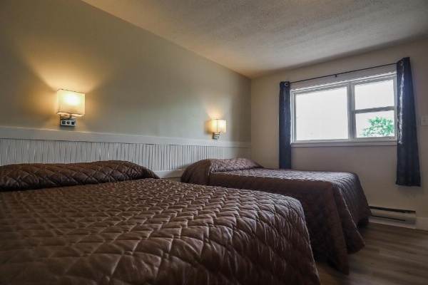 Atlantic Motel image 10