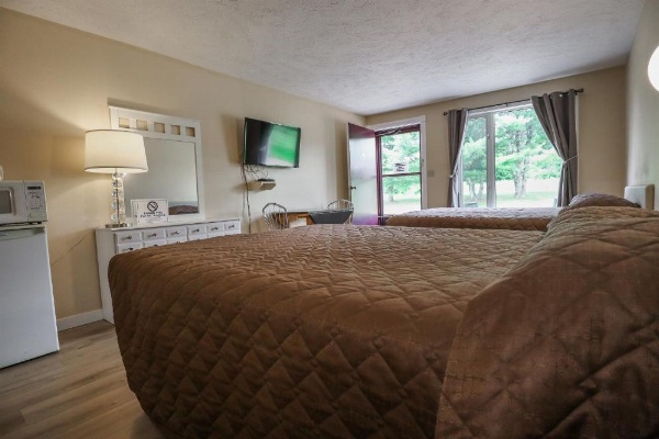 Atlantic Motel image 15