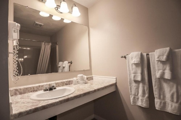 Atlantic Motel image 18