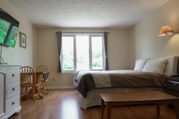 Atlantic Motel image 24